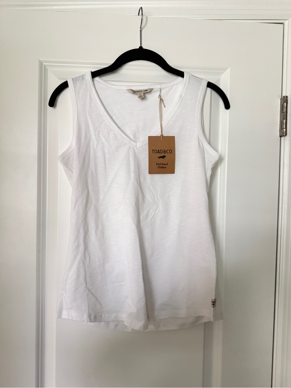 Toad&Co White V-Neck Tank Top